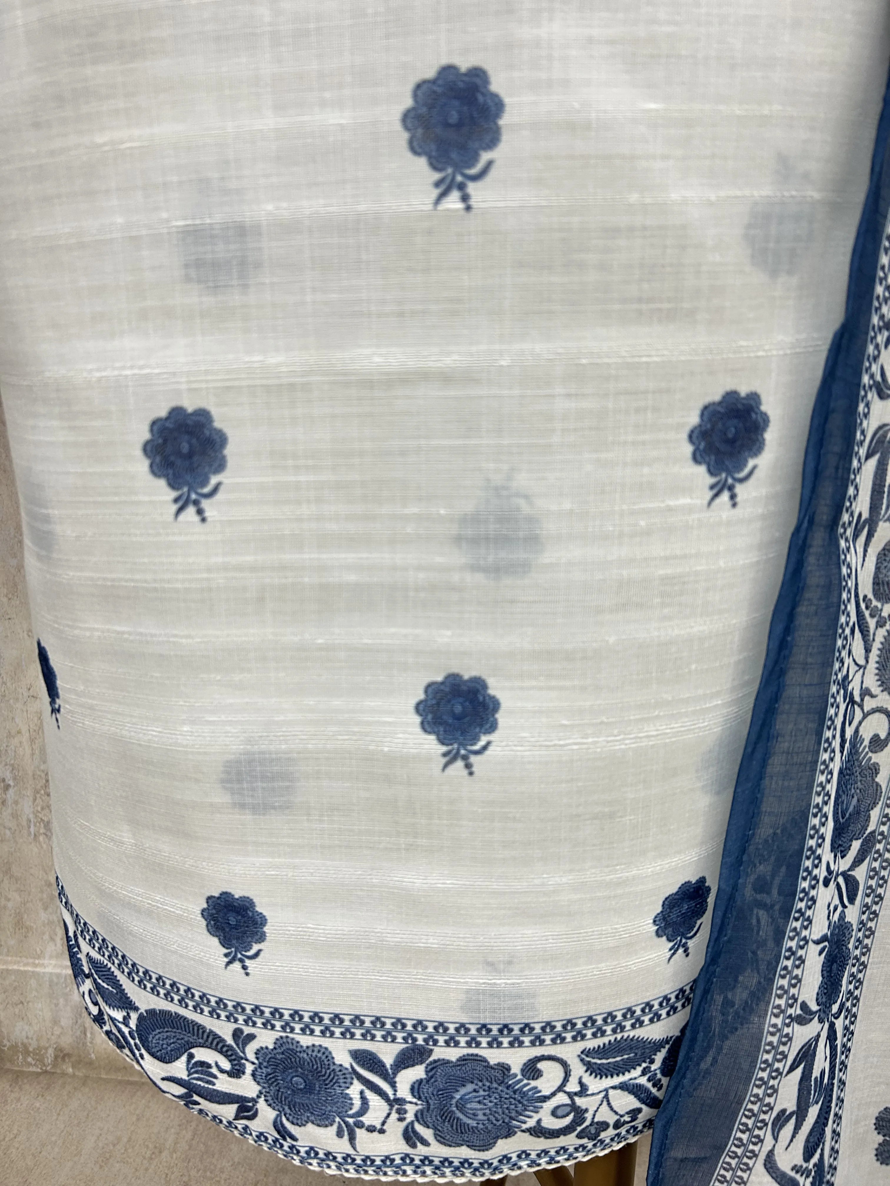 White Flower Unstiched Suit