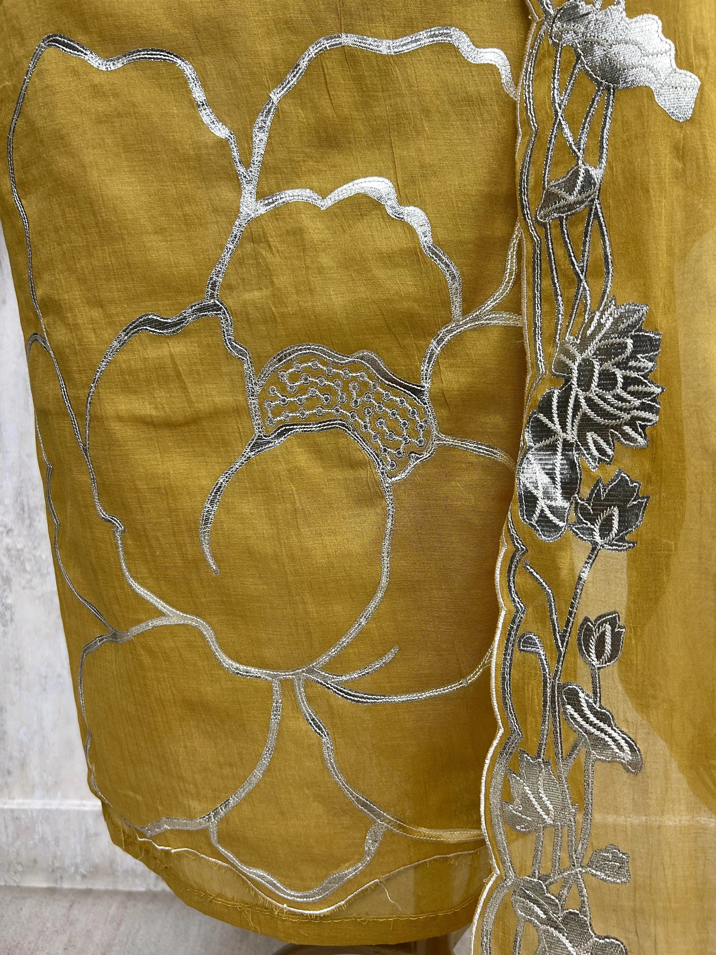 Mul Chanderi Unstitched Suit Set With Mul Chanderi Dupatta