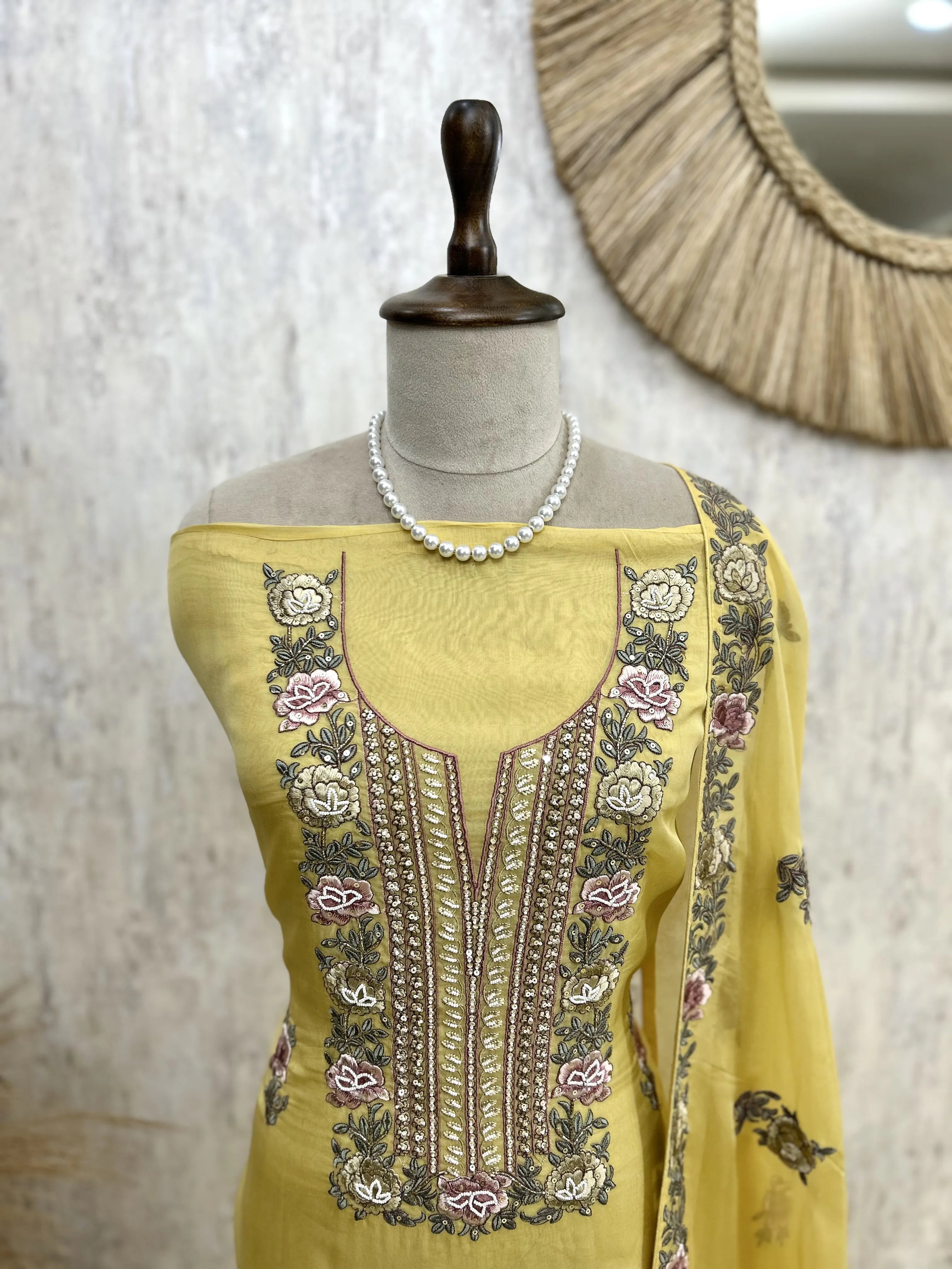 Unstitched Organza Suit Set Featuring Thread Embroidery