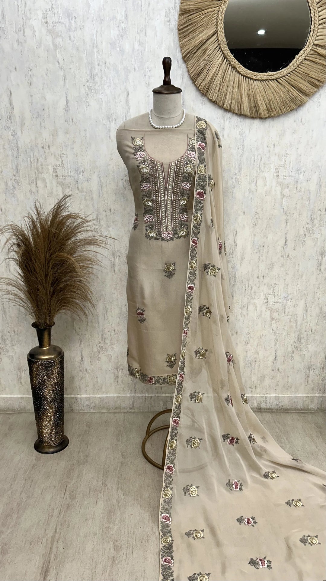 Unstitched Organza Suit Set Featuring Thread Embroidery