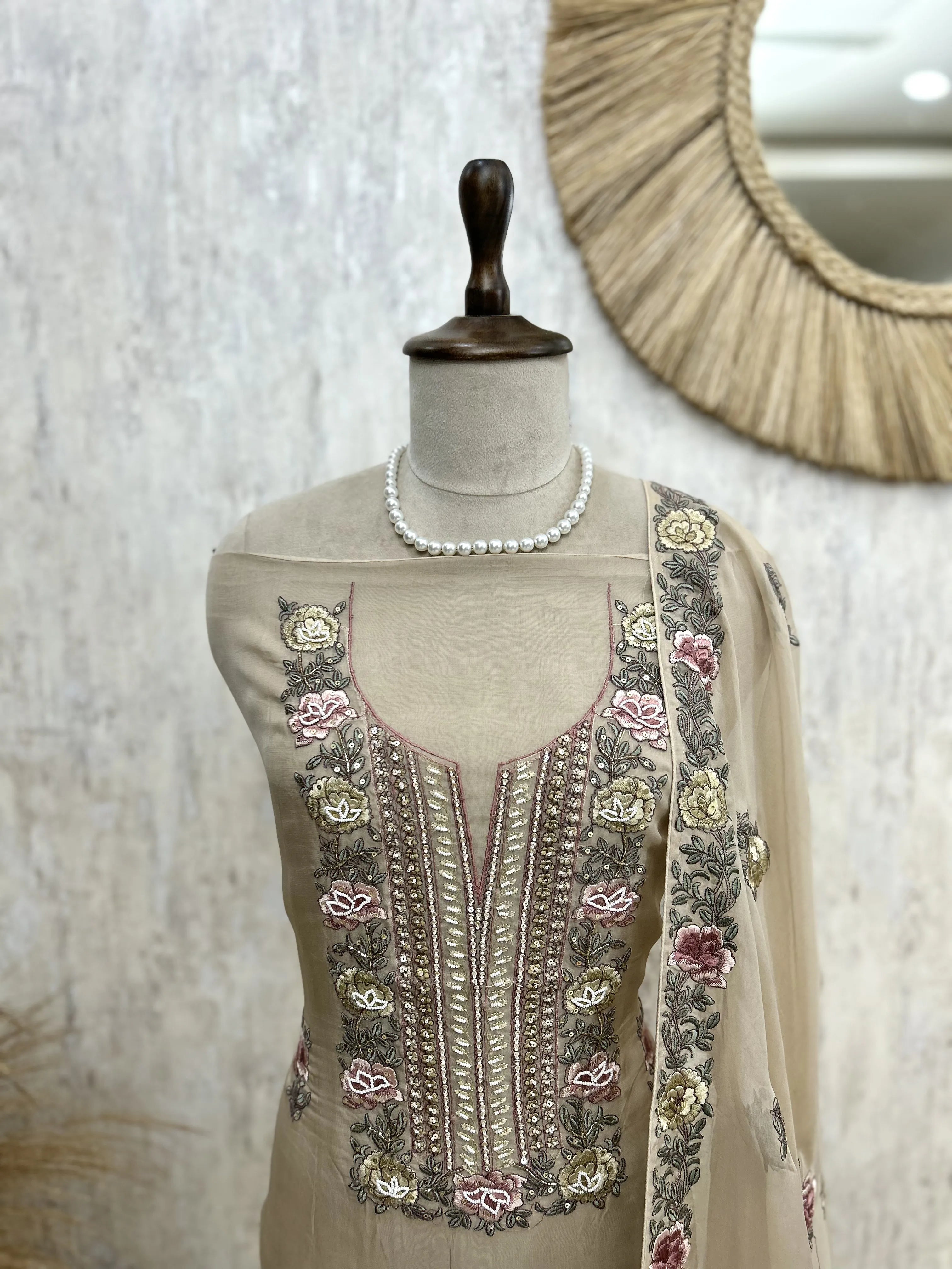 Unstitched Organza Suit Set Featuring Thread Embroidery